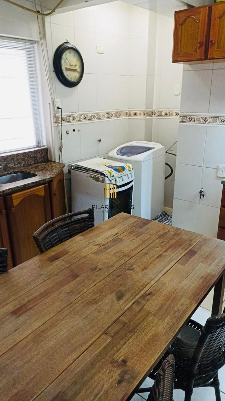 Apartamento  02 dormitórios e garagem