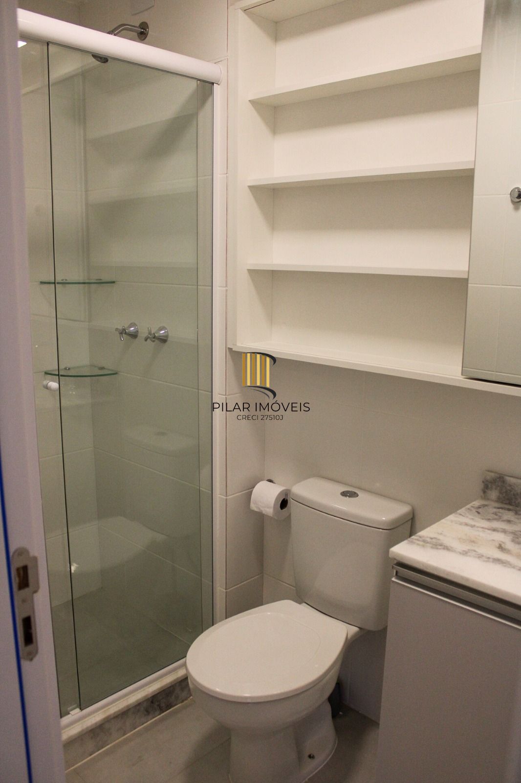 Apartamento 02 dormitórios com 01 suíte e 01 vaga de garagem escriturada