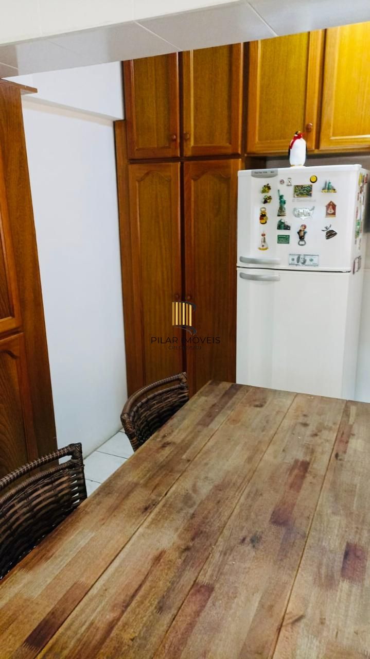 Apartamento  02 dormitórios e garagem