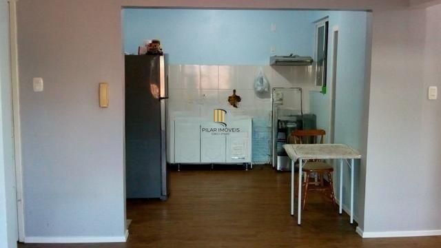 Apartamento com 03 dormitórios, 01 suíte, garagem de estacionamento por convenção