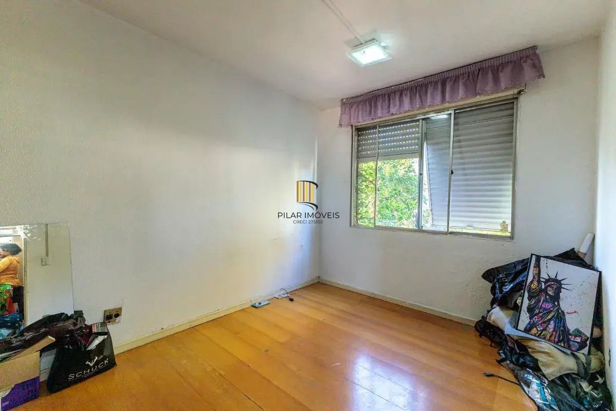 Apartamento 2 dormitórios e vaga rotativa na Protásio Alves