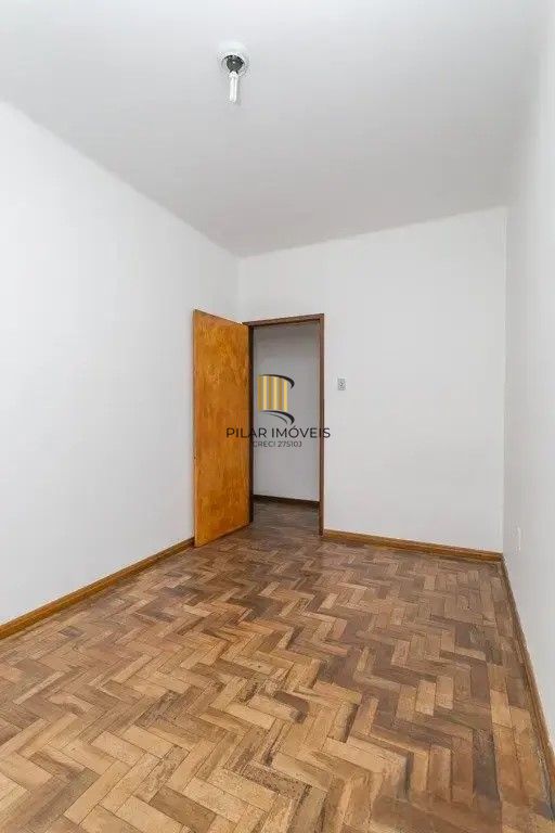 Apartamento 02 dormitórios térreo no Bairro Rio Branco