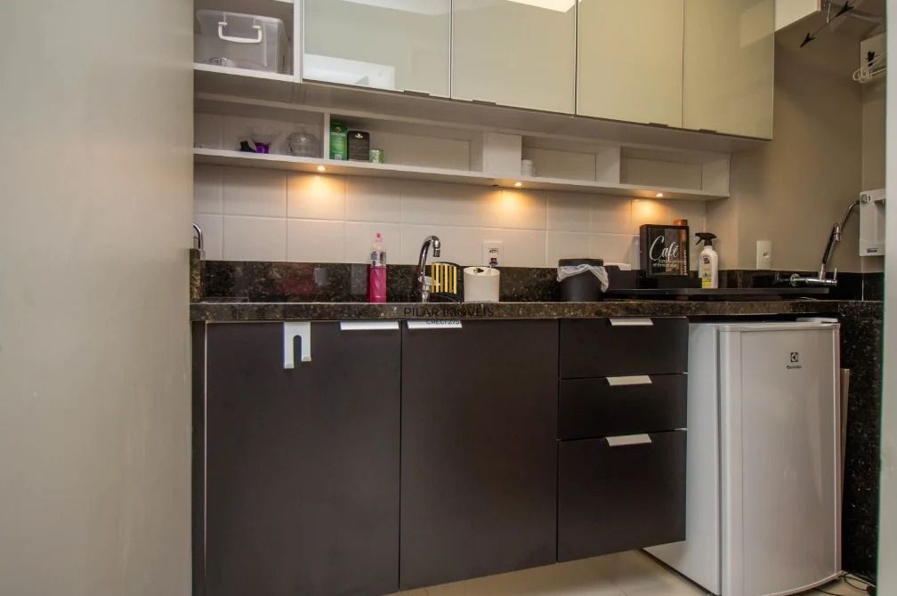 Cobertura de 01 dormitório com 02 vagas de garagens escrituradas