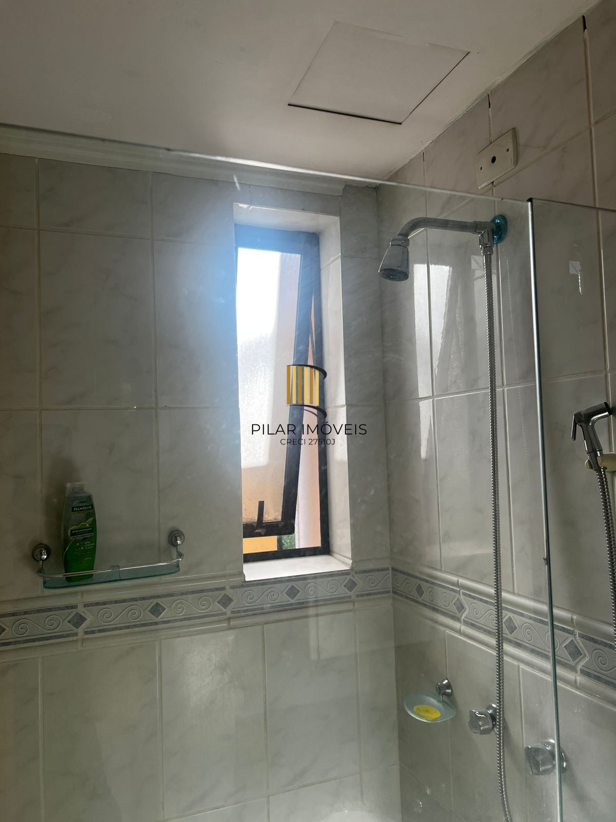 Excelente apartamento 02 dormitórios com garagem escriturada Bairro Rio Branco