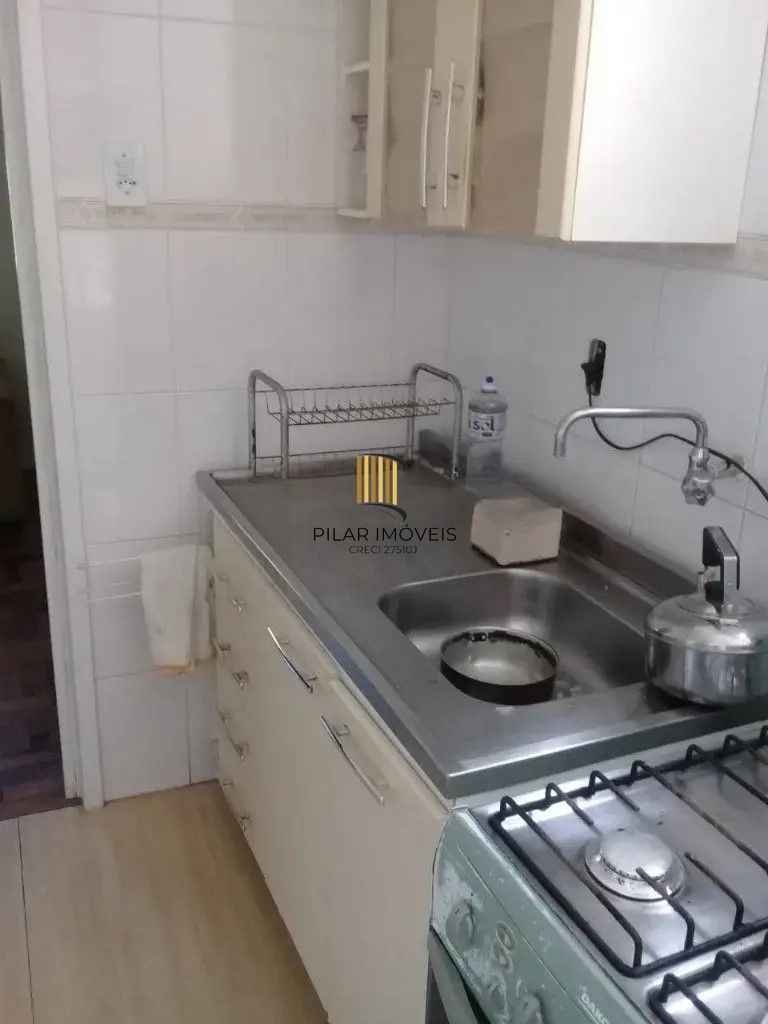Apartamento com 03 dormitórios  com vaga