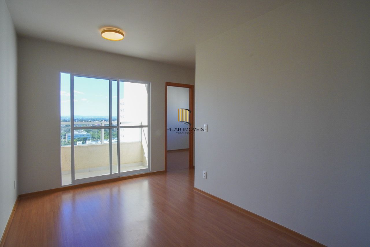 Apartamento com 02 dormitórios e com vaga de garagem