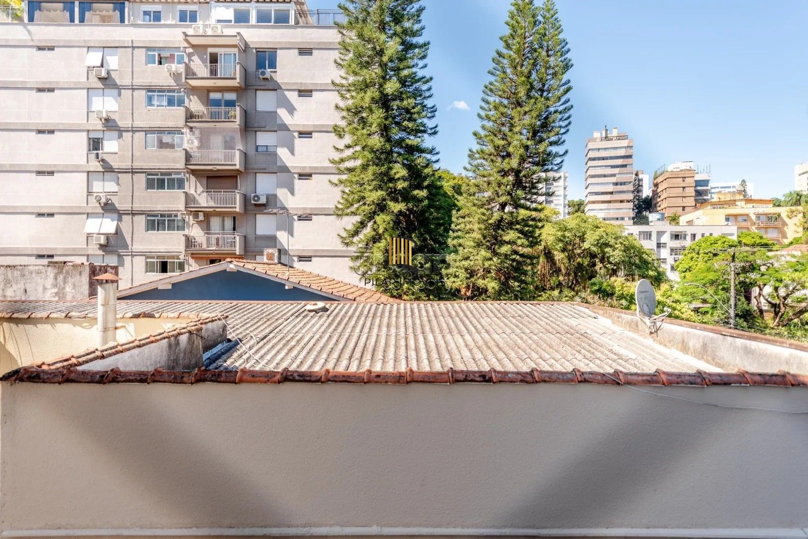 Apartamento 3 dormitórios, 2 vagas 109m² próximo ao Pastor Domhs e Sogipa