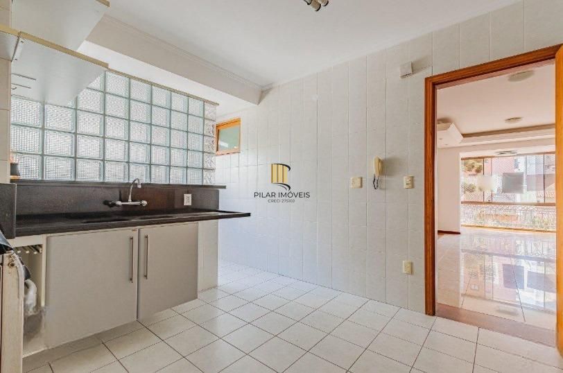 Apartamento com 03 dormitórios , 01 suíte e 02 vagas de garagem