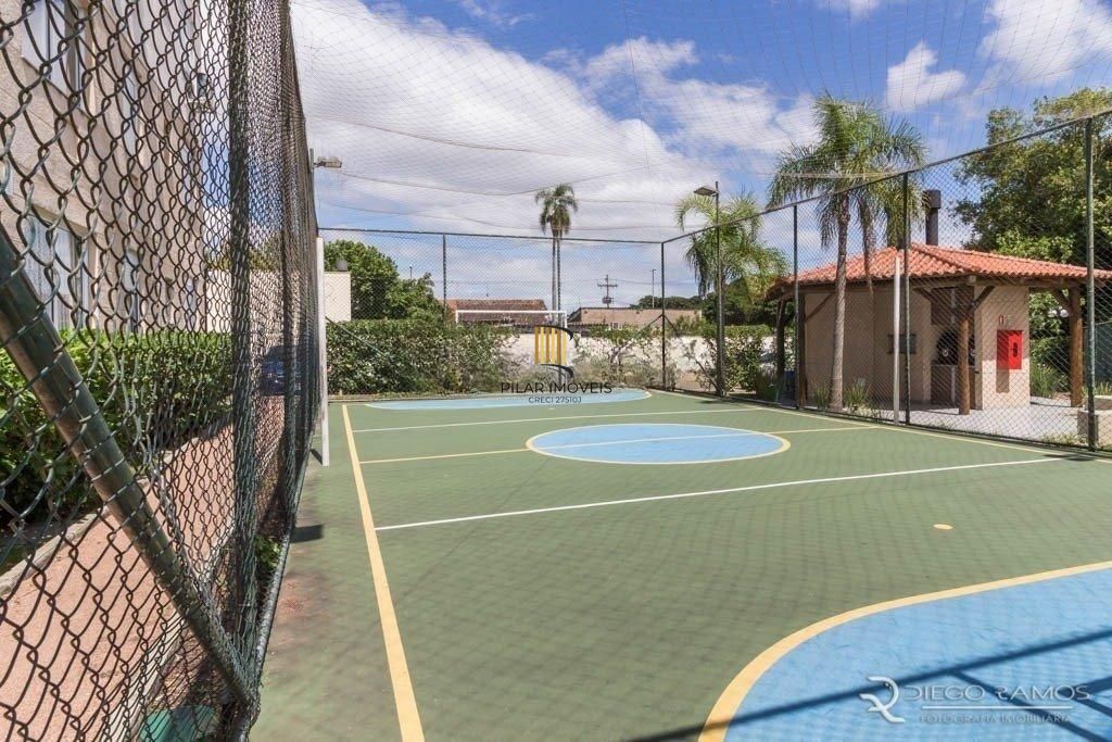 Apartamento 02 dormitórios com garagem escriturada no Bairro Ipanema