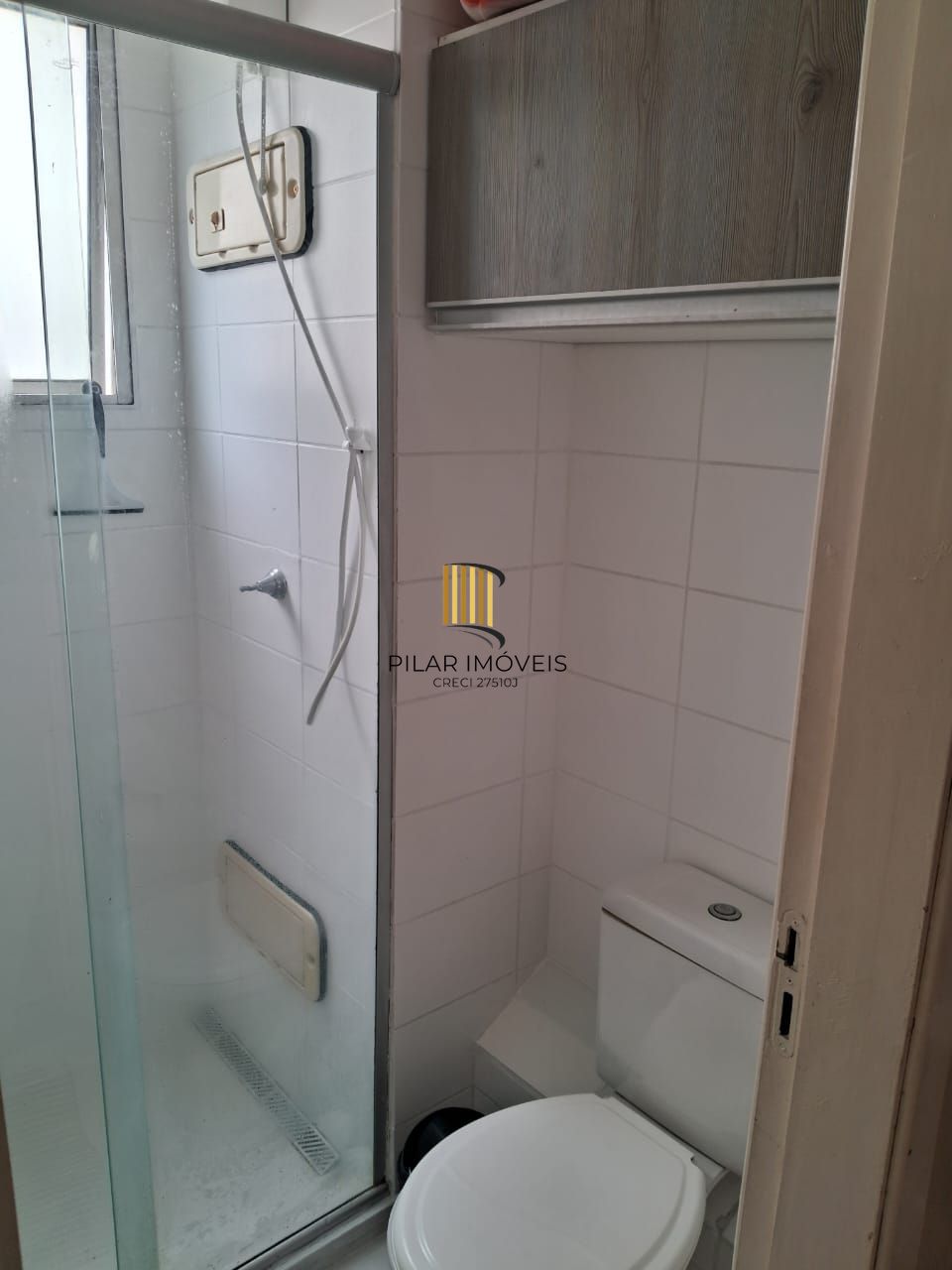 Apartamento 02 dormitórios com vaga no Bairro Sarandi