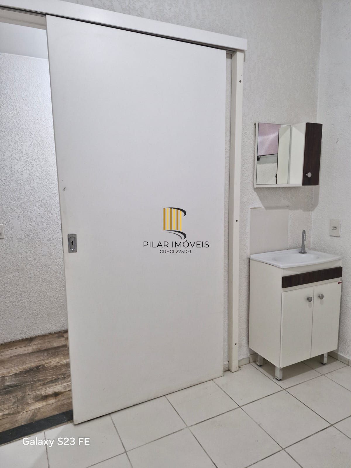 Apartamento térreo com 01 dormitório  e uma vaga rotativa