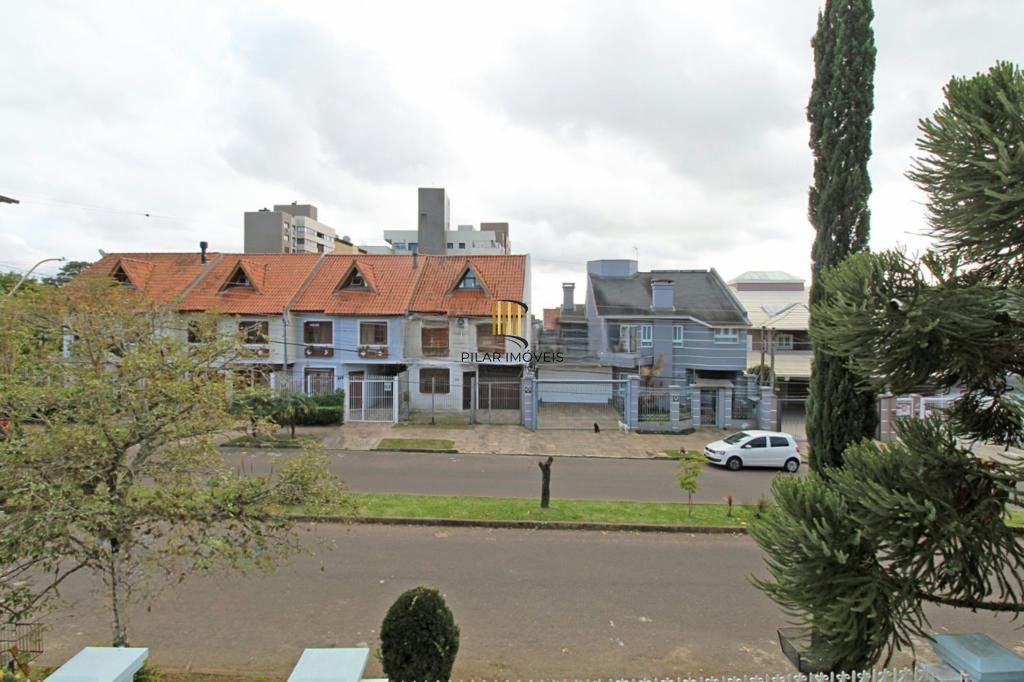 Casa 4 dormitórios no Jardim Planalto