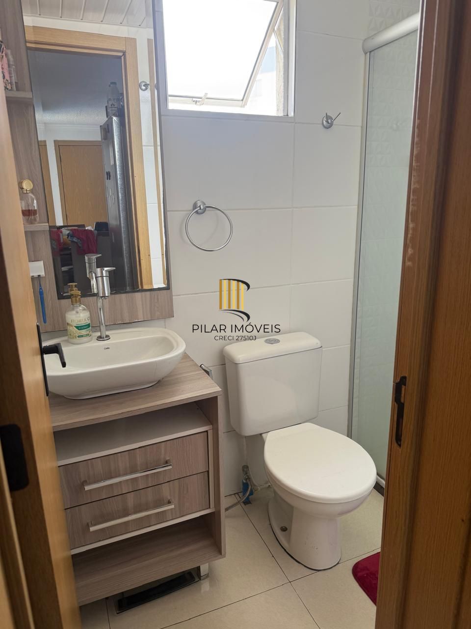 Apartamento 02 dormitórios com vaga rotativa.