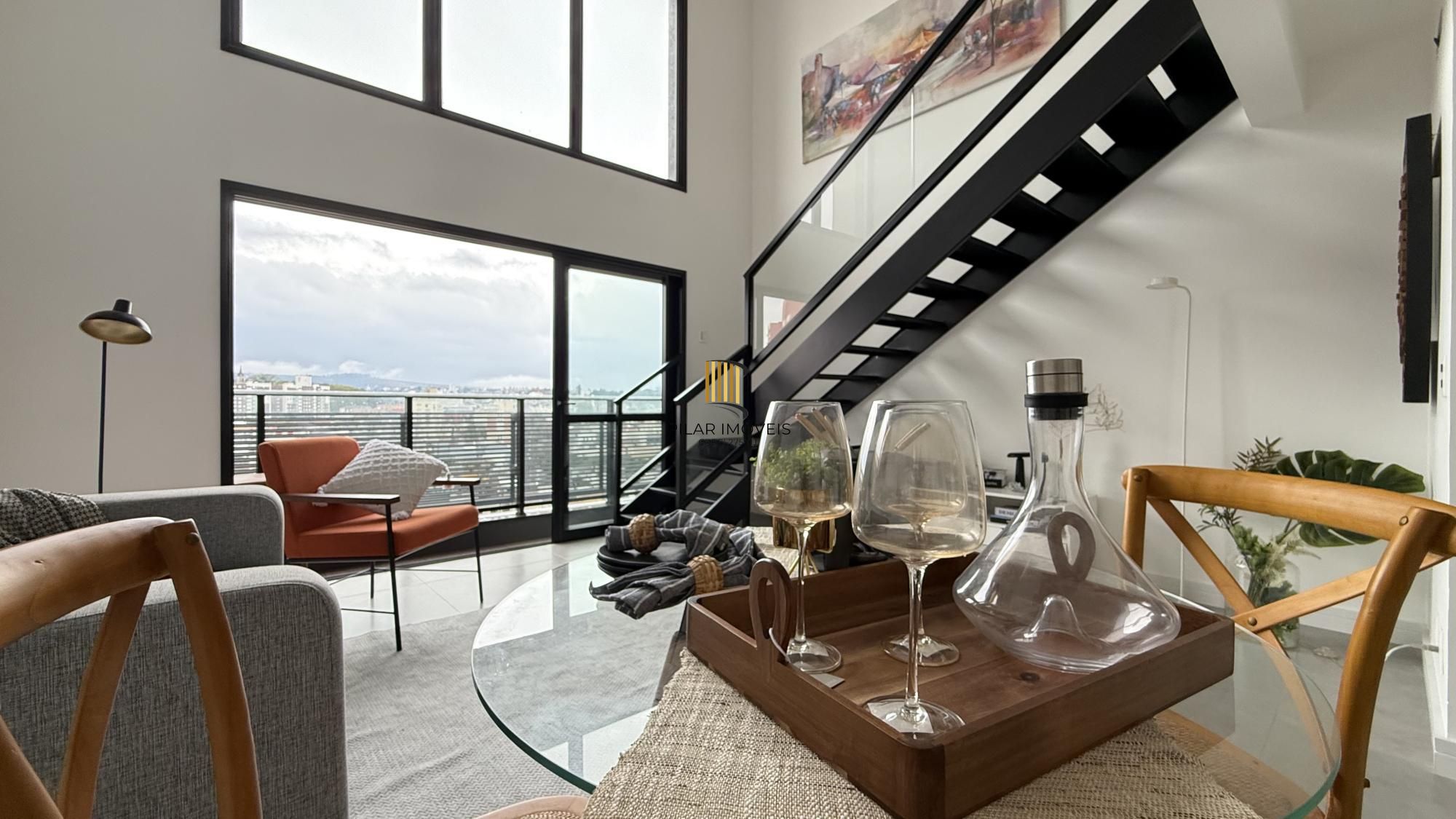 Apartamento duplex  em andar alto com 01 vaga de garagem escriturada