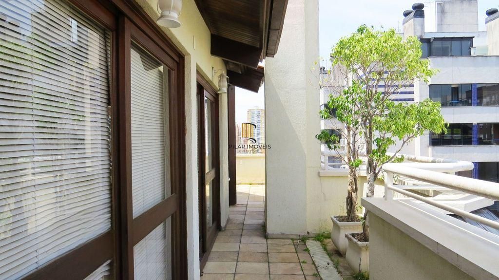 Cobertura  Espetacular de 03 dormitórios e 02 vagas em frente ao Hosp. Conceição