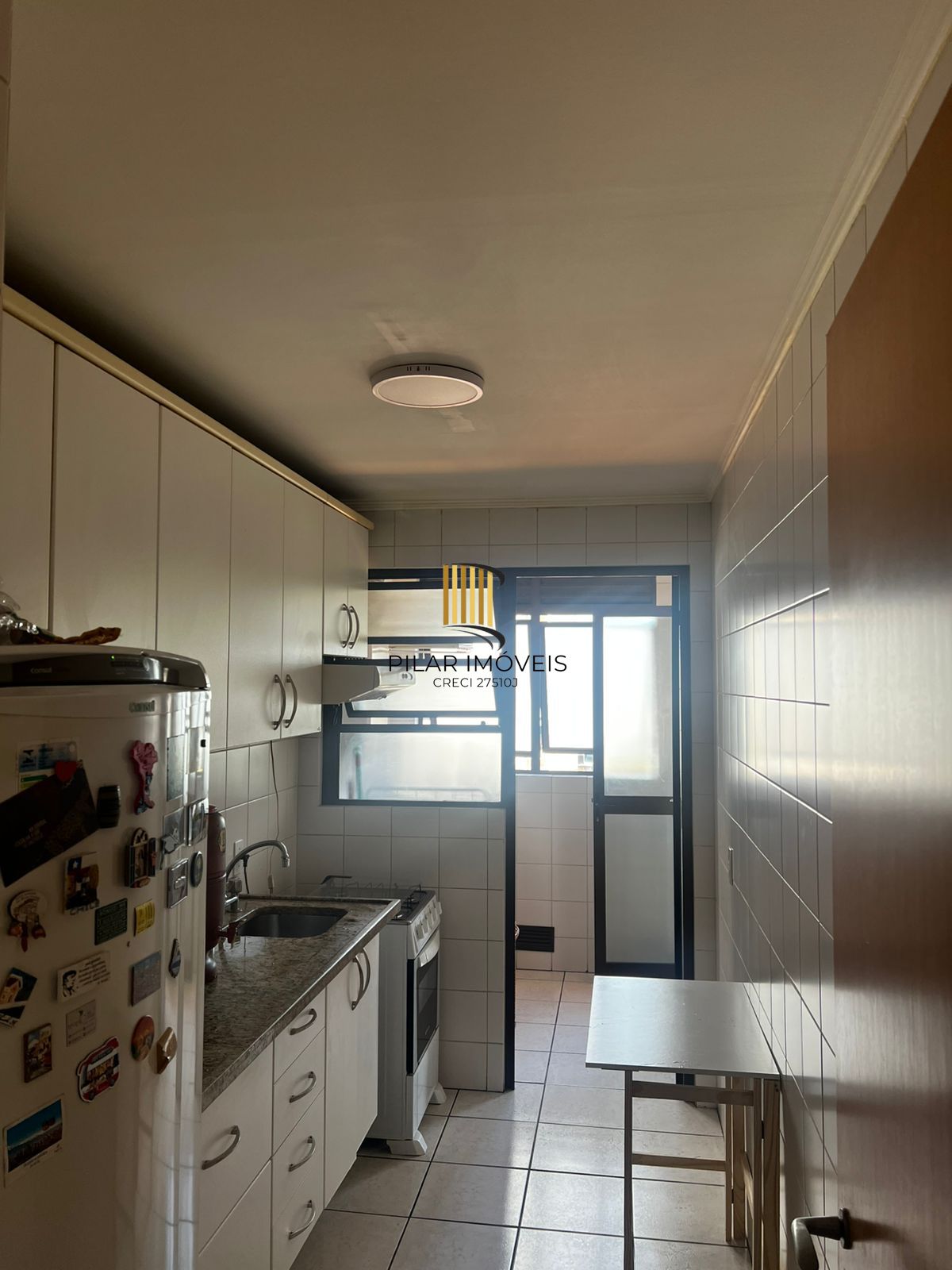 Excelente apartamento 02 dormitórios com garagem escriturada Bairro Rio Branco