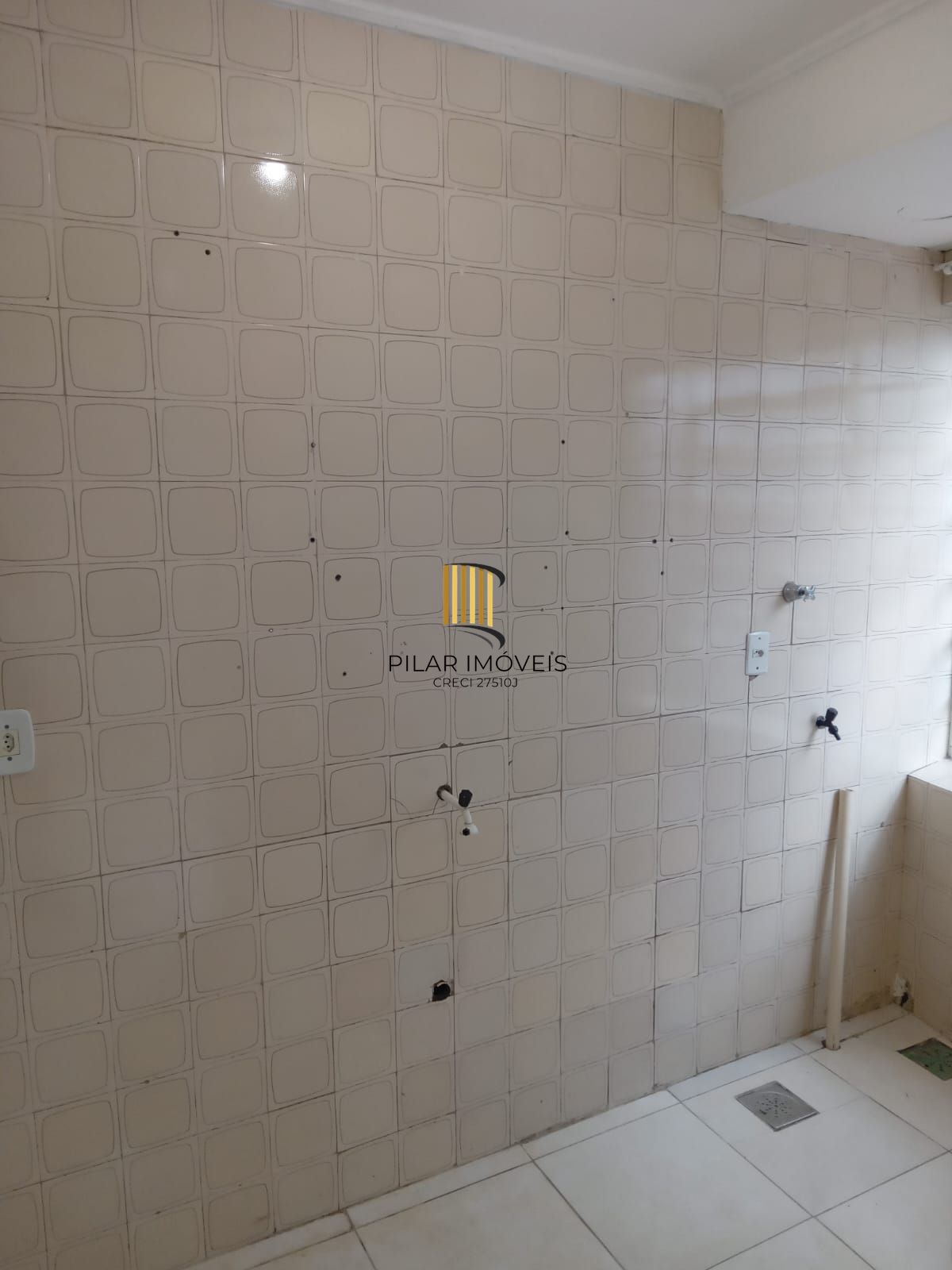 Apartamento 01 dormitório térreo sem garagem e elevador