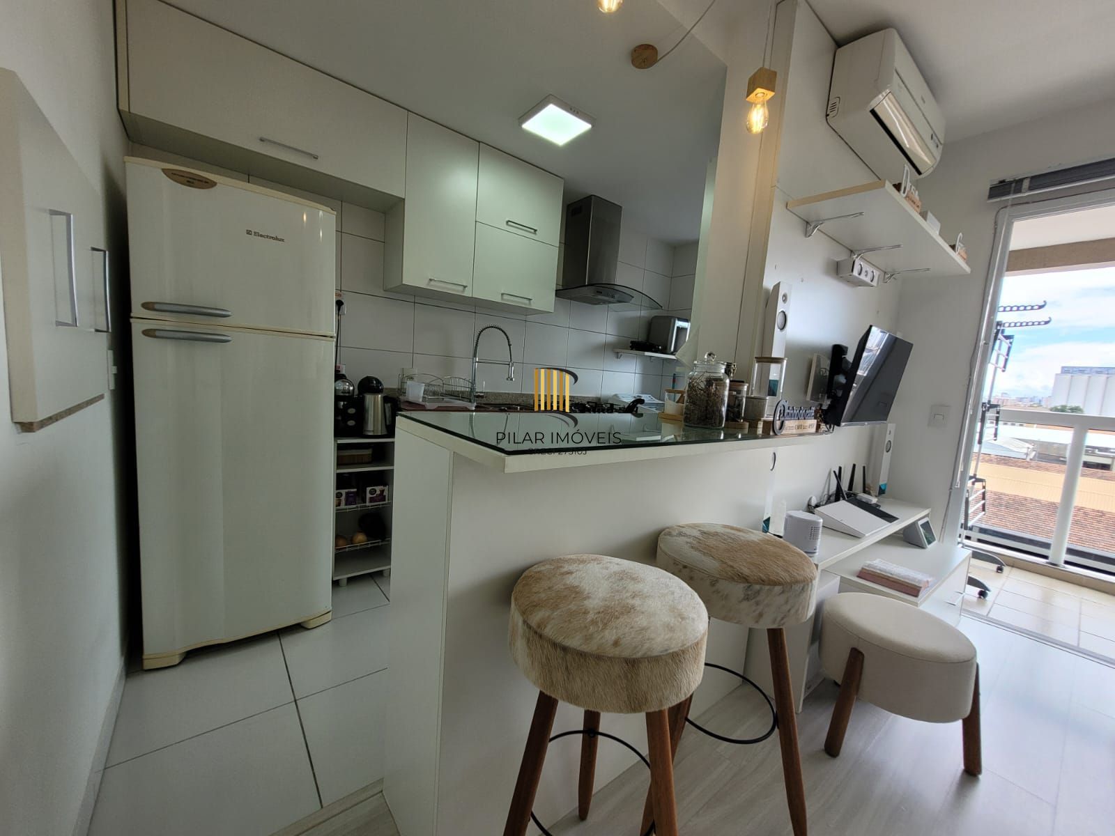 Apartamento mobiliado no Rossi Fiateci 2 dormitórios e suíte