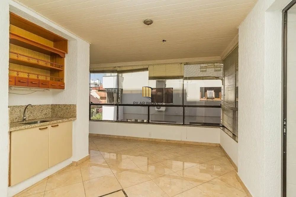 Apartamento 03 dormitórios com 01 suíte com 02 vagas escrituradas no Bairro Lindoia