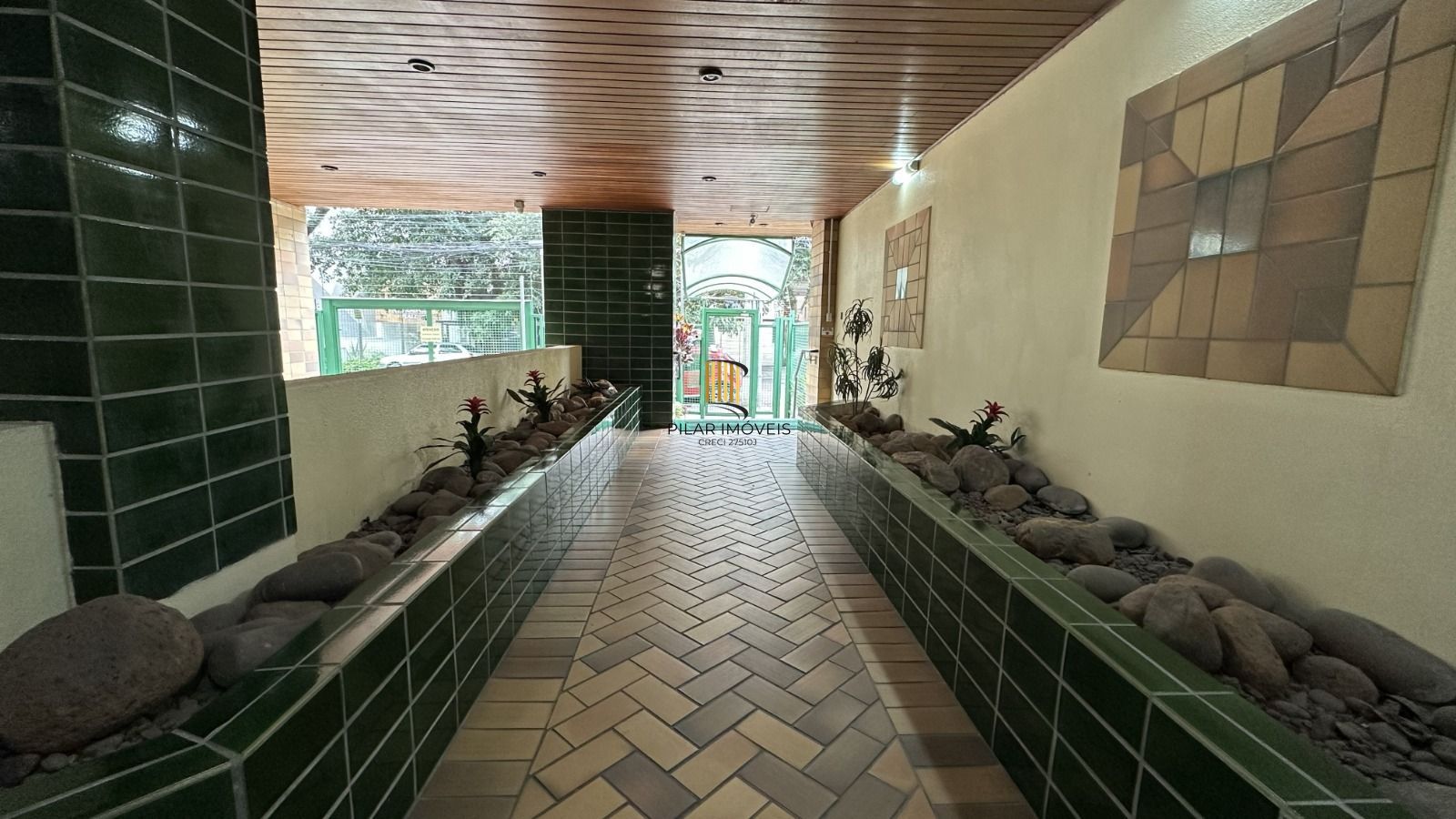 Sala comercial próximo ao hospital HPS e UFRGS