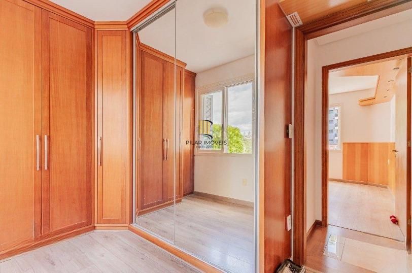 Apartamento com 03 dormitórios , 01 suíte e 02 vagas de garagem