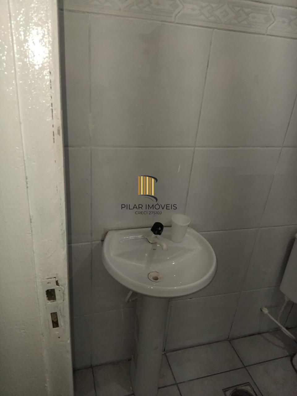Apartamento com 03 dormitórios no Bairro Rubem Berta