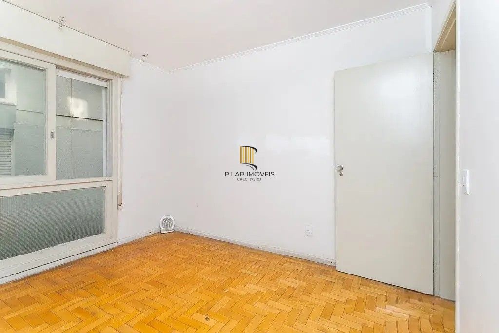 Apartamento 02 dormitórios com garagem convencionada 