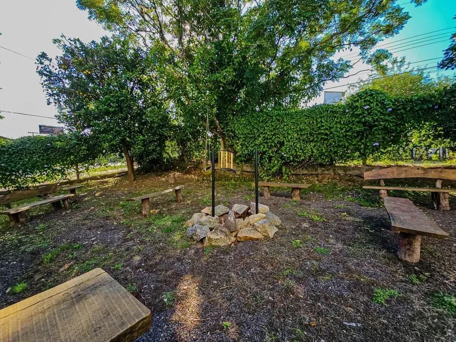 Apartamento 2 dormitórios na Bom Jesus