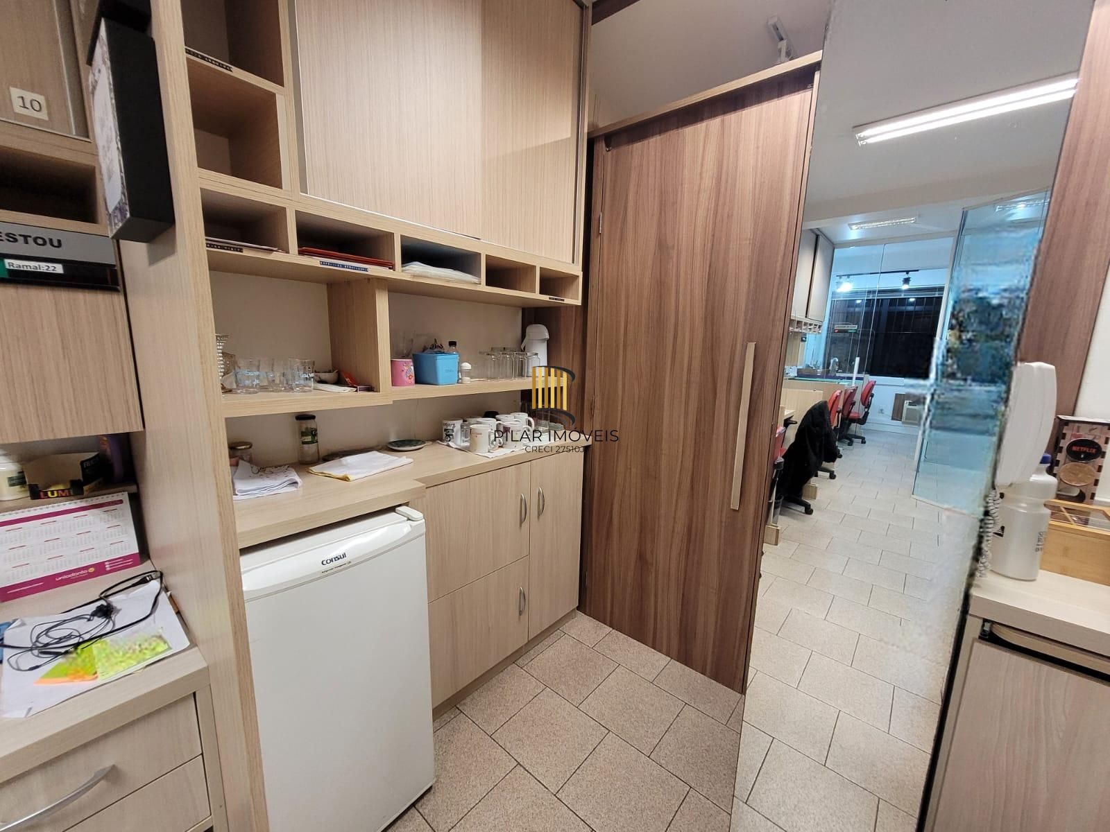 Sala Comercial 1 dormitório no bairro Passo da Areia