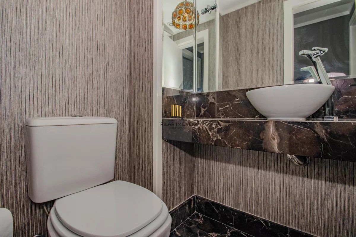 Apartamento com 03 dormitórios com suite, 04 vagas de garagem