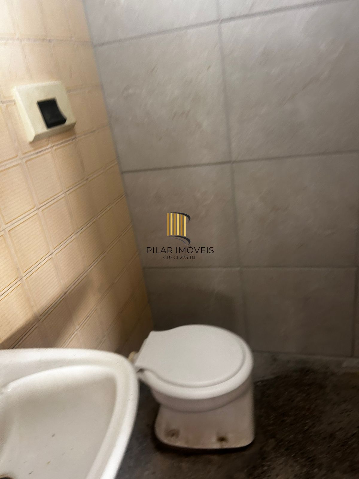 Apartamento com 01 dormitório e sem garagem