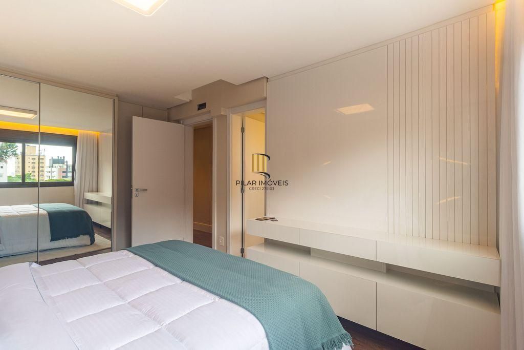 Apartamento com 03 suítes, 02 vagas de garagens individuais e escrituradas