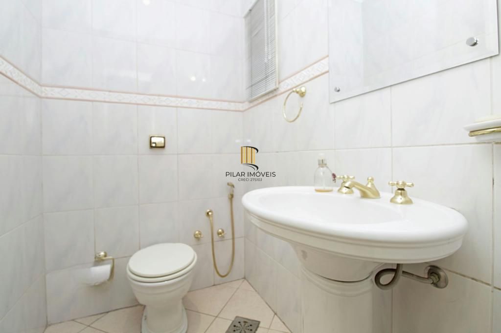 Casa 4 dormitórios no Jardim Planalto