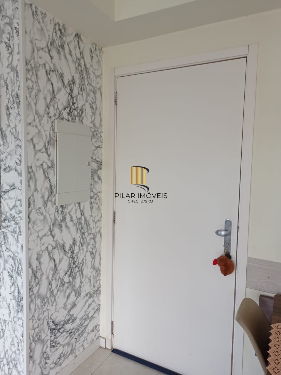 Apartamento com 03 dormitórios sendo 01 suíte com 01 vaga de garagem