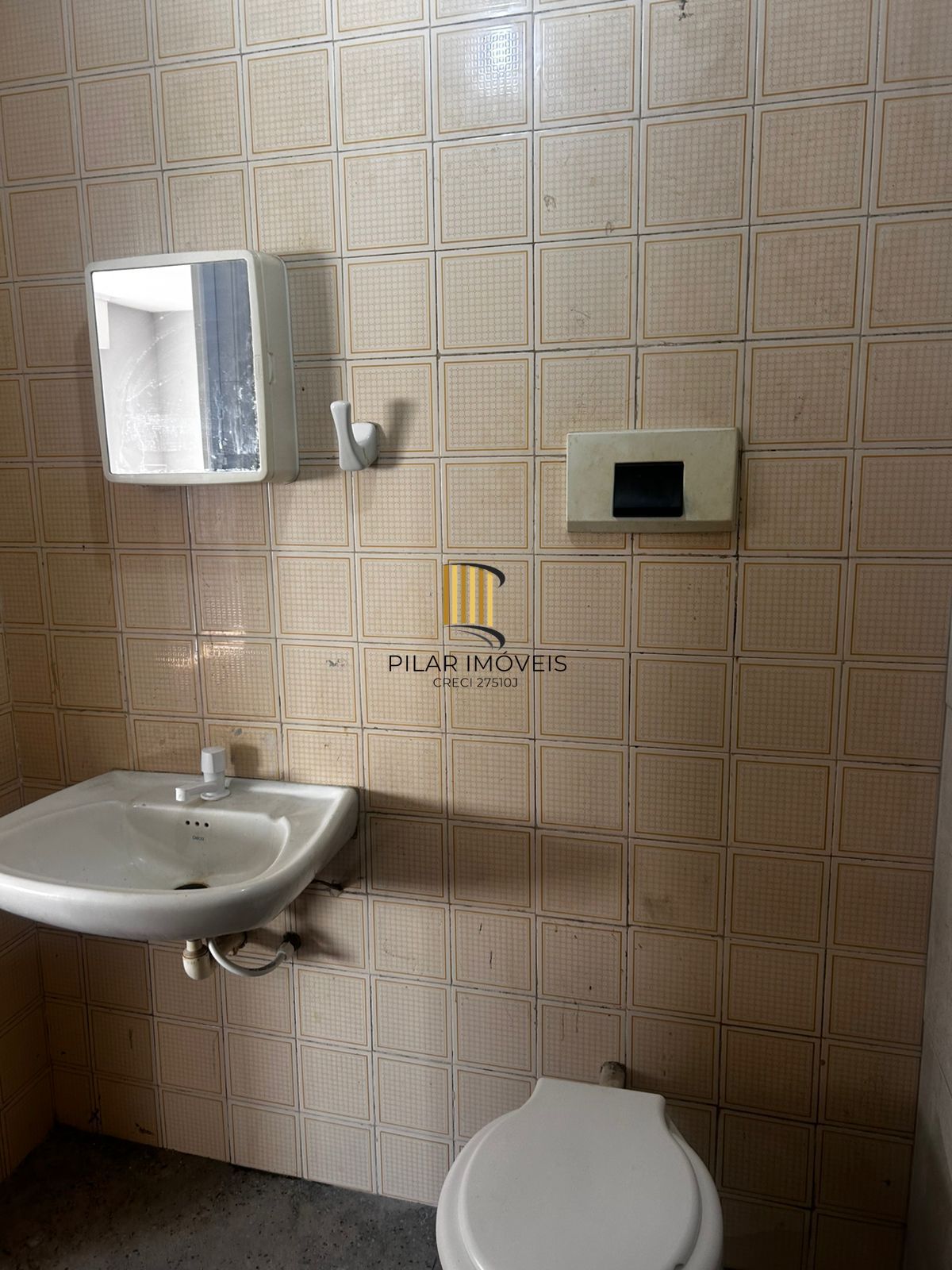 Apartamento com 01 dormitório e sem garagem