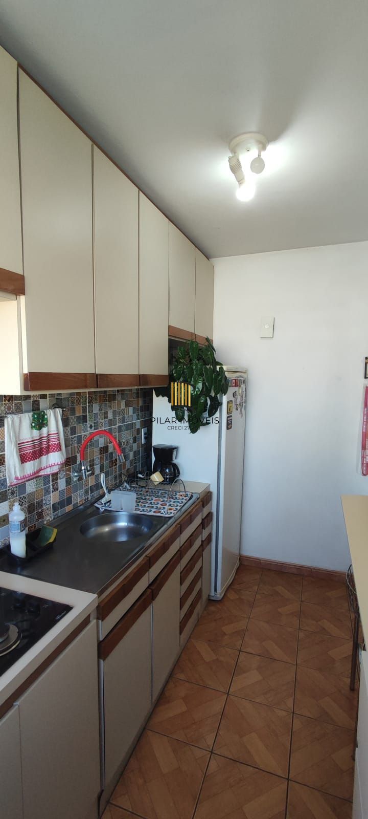 Apartamento 02 dormitórios com garagem / estacionamento