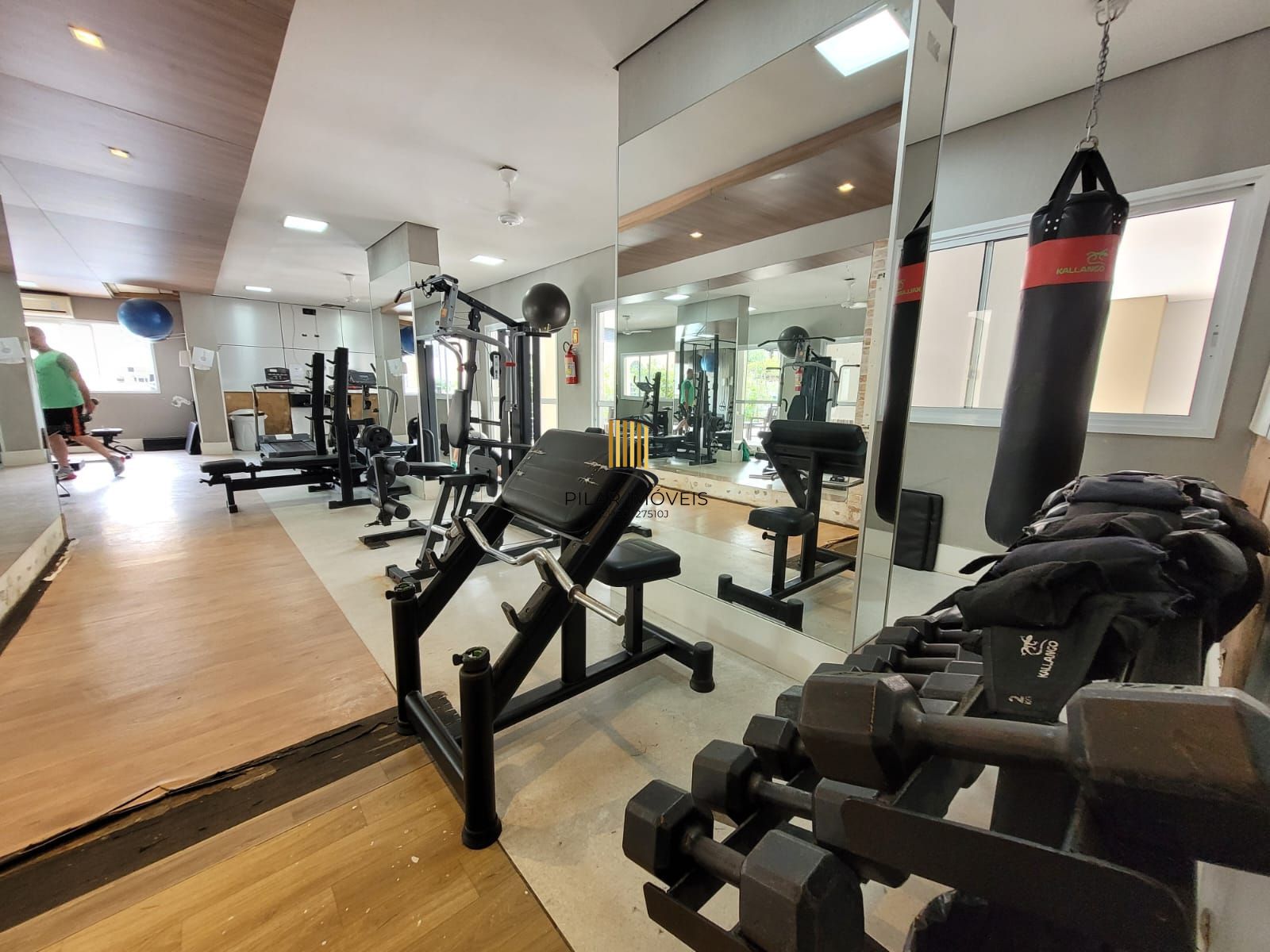 Apartamento mobiliado no Rossi Fiateci 2 dormitórios e suíte