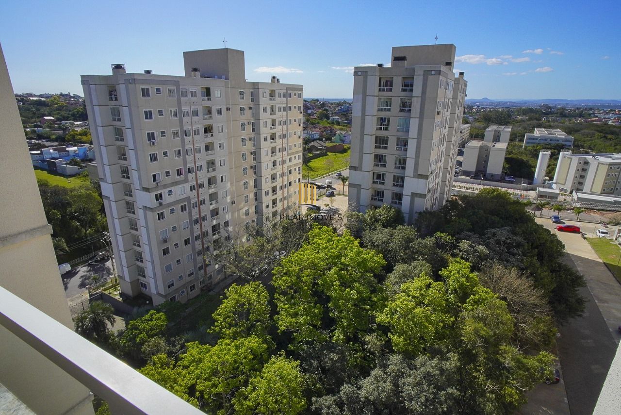 Apartamento com 02 dormitórios e com vaga de garagem