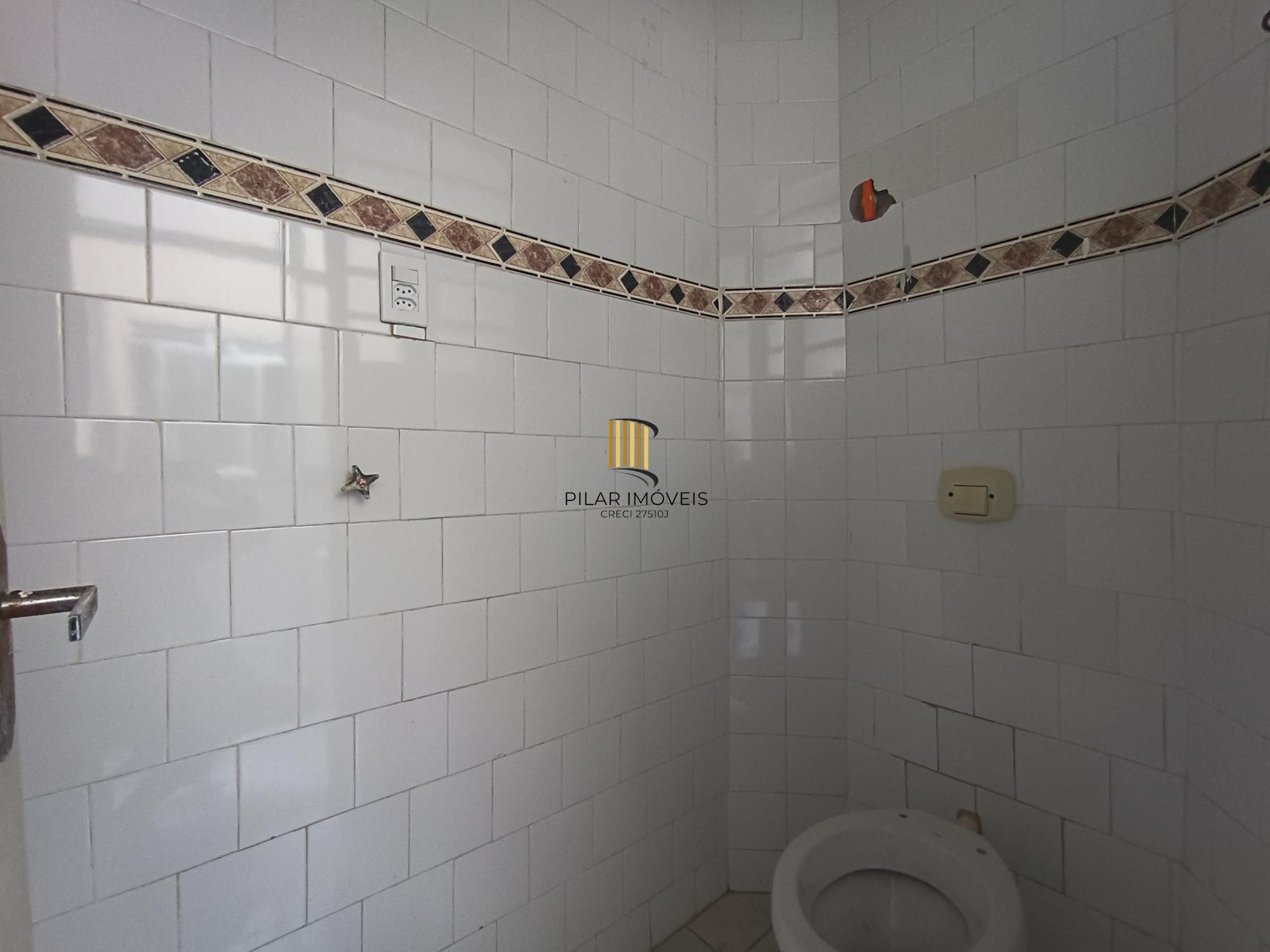 Apartamento 02 dormitórios sem garagem e sem elevador no bairro Cristo Redentor