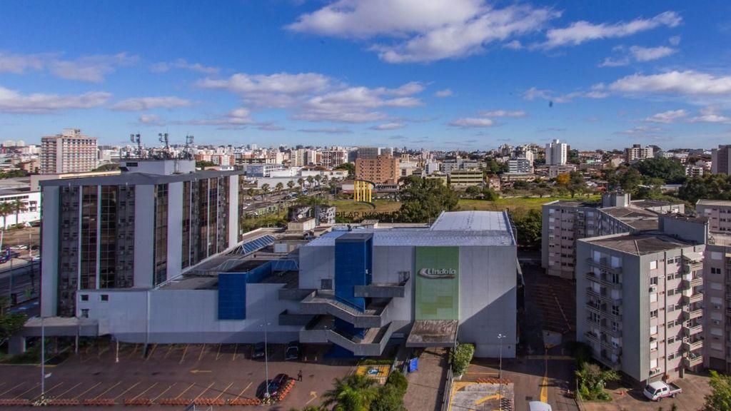Cobertura 3 dormitórios, piscina, lareira, vista e 3 vagas no Solarium Lindóia