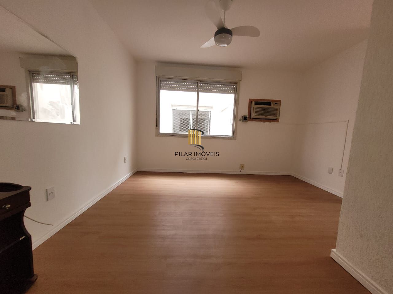 Apartamento de frente 2 dormitórios e vaga coberta próximo do Hospital Conceição