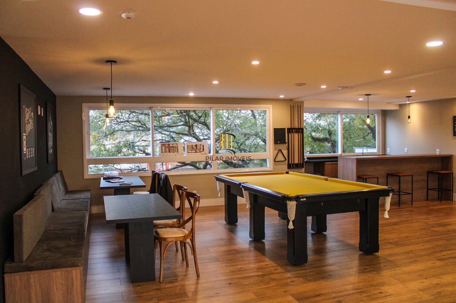 Apartamento 02 dormitórios com 01 suíte e 01 vaga de garagem escriturada