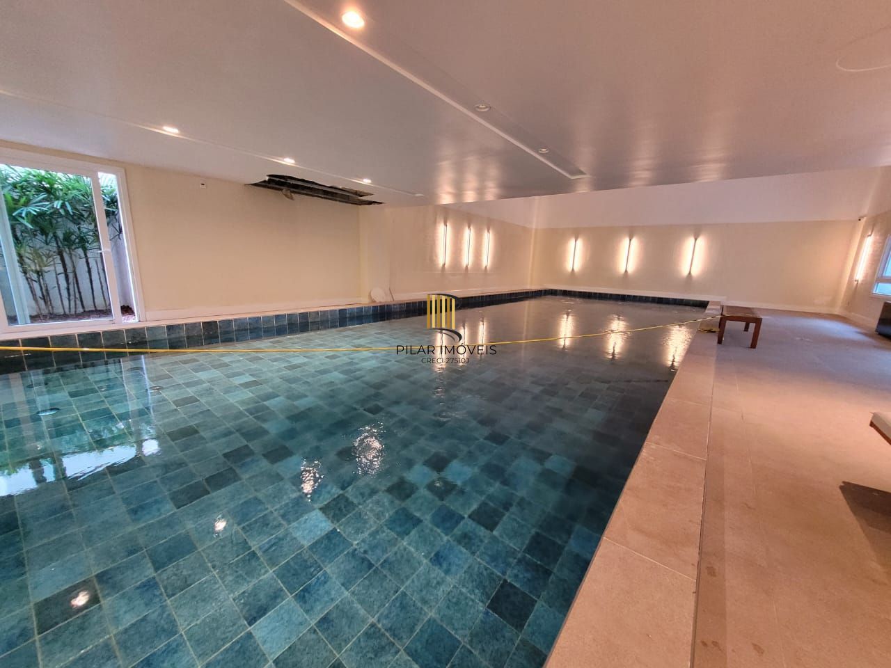 cobertura vista Beira Rio  03 dormitórios com 2 suítes e três vagas individuais
