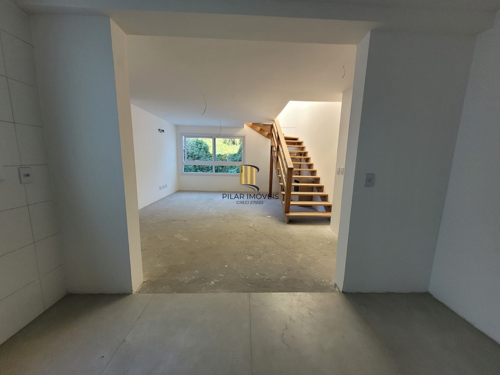cobertura vista Beira Rio  03 dormitórios com 2 suítes e três vagas individuais