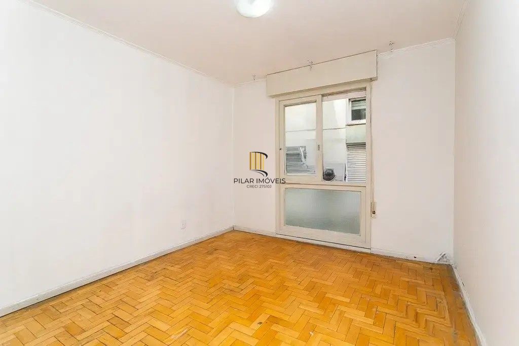 Apartamento 02 dormitórios com garagem convencionada 