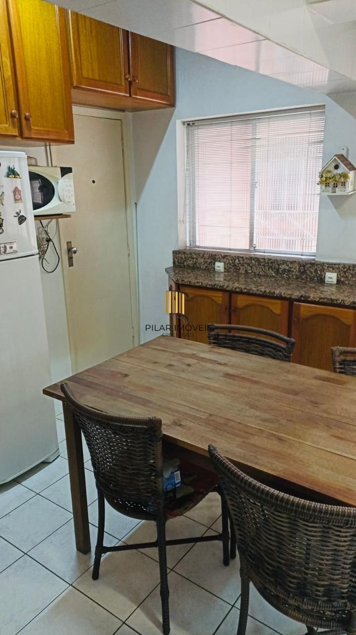 Apartamento  02 dormitórios e garagem