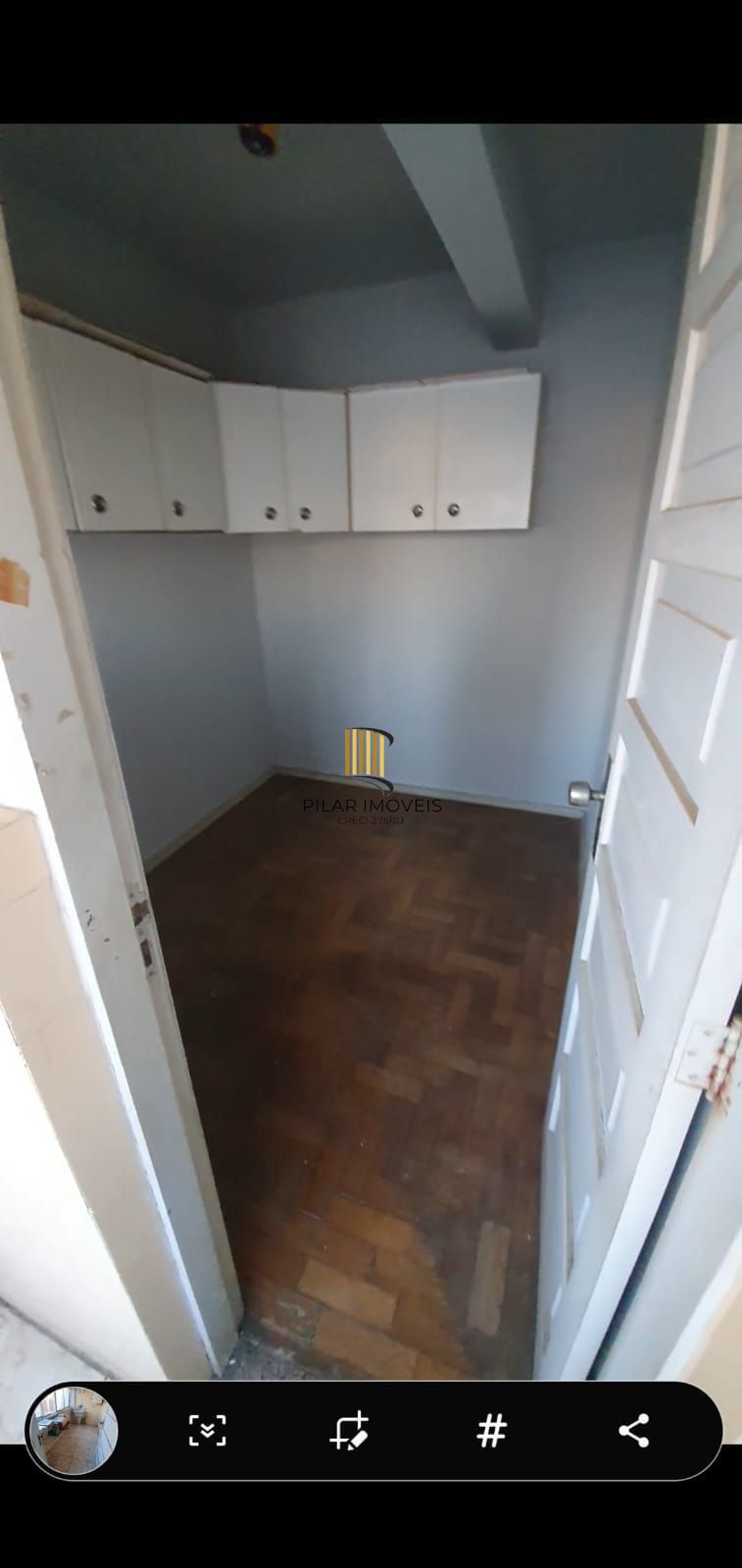 Apartamento com 03 dormitórios e vaga de garagem