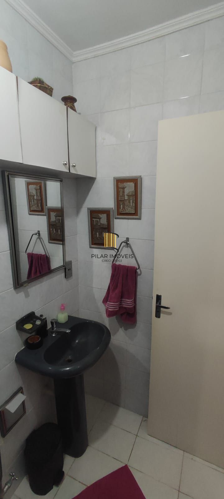 Apartamento 02 dormitórios com garagem / estacionamento
