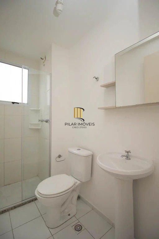 Apartamento 02 dormitórios com garagem escriturada no Bairro Ipanema