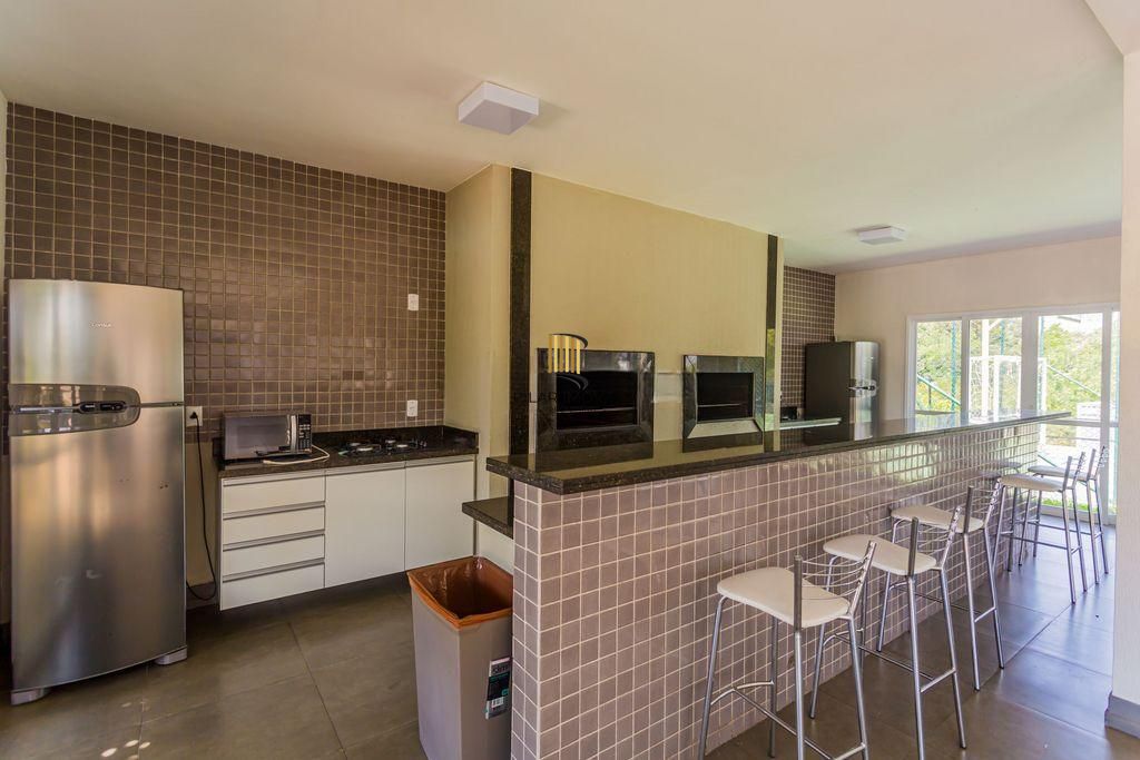 Apartamento 2 dormitórios na lomba do Pinheiro